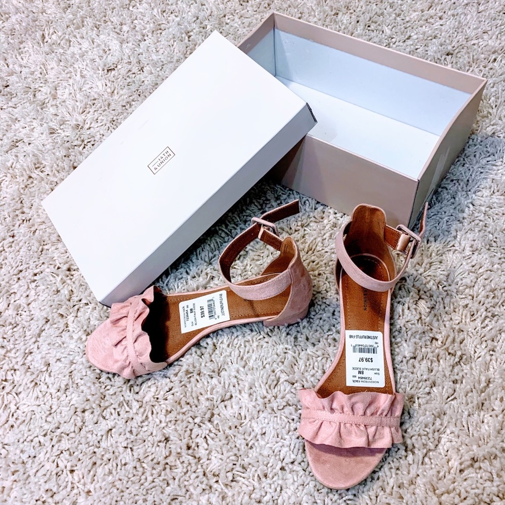 14th & Union Cute Pink Ruffle Sandal - Never Worn